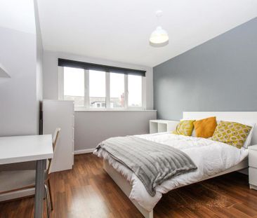 4 bedroom end of terrace house to rent - Photo 5