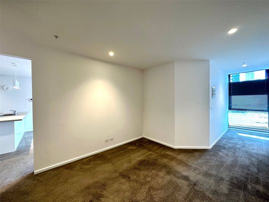 1702/151 City Road - Photo 1