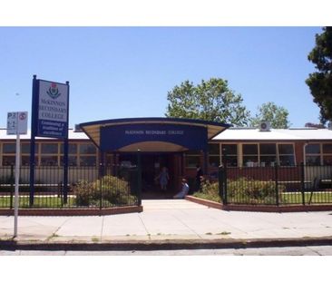 3B Malcolm Street, MCKINNON, VIC - Photo 1