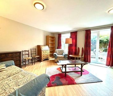 Strawberry Fields, Mortimer, Reading, Berkshire, RG7 - Photo 4