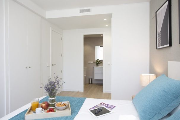 Amplio y amueblado piso en alquiler - Photo 1