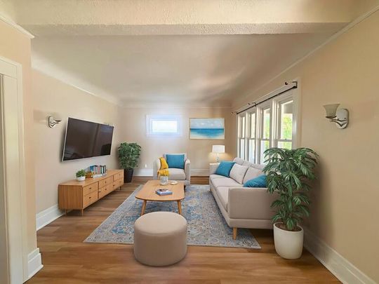 $1,949 / 2 br / 1 ba / 47 superior st - Photo 1