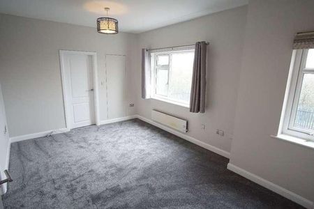 Apartment, Poplar House, Poplar Avenue, Leeds, LS15 - Photo 3