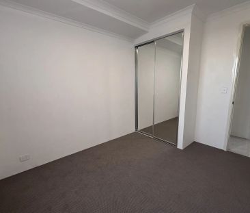 Modern Family Living with Designer Touches in Beautiful Madora Bay - Photo 5