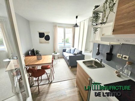 STUDIO MEUBLE - PROX. FAC TREFILERIE/ RUE DESIRE CLAUDE. Saint-Étienne (42000) Le bien en vidéo - Photo 3