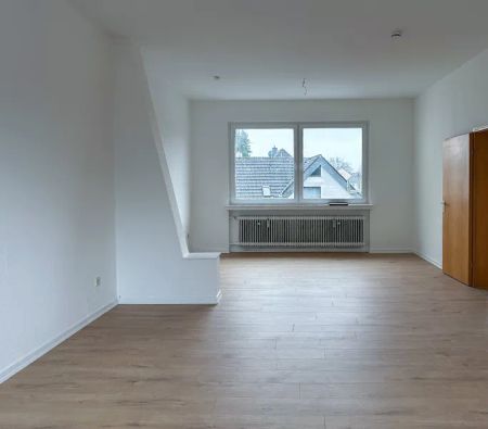 Sofort bezugsbereit: Wunderschöne, lichtduchflutete Wohnung im ruhigen Wohnhaus - Photo 3