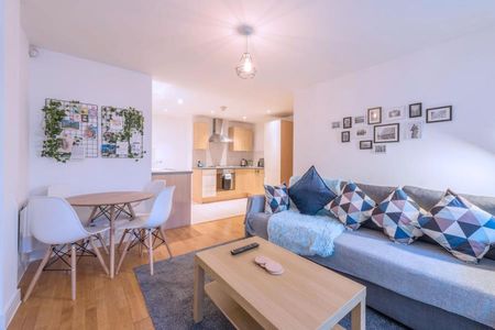 2 bedroom apartment to rent - Photo 2