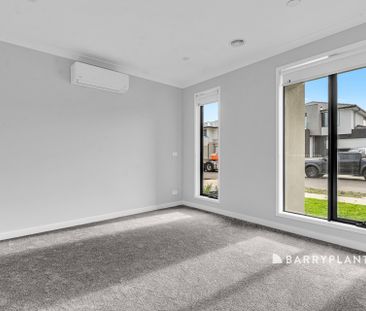 Brand New Family Living! - Photo 1