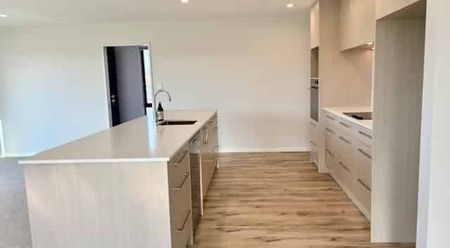 RANGIORA- 3 BEDROOMS - Photo 2