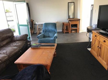 Dinsdale Delight - Photo 4