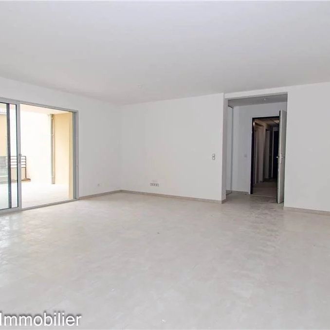 Location Appartement 3 pièces 74m² ST MARCELLIN 38160 - Photo 1