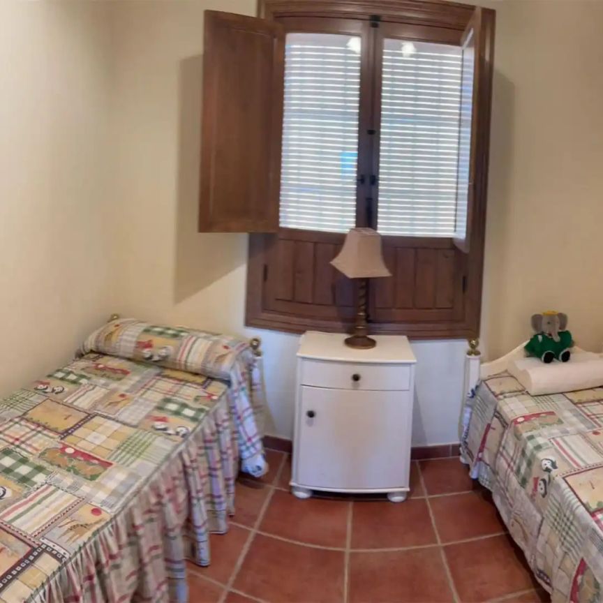 Casa o chalet de alquiler en Camino de las Agonias Alta, 14, Centro - Foto 1