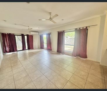 STYLE, SPACE & BRAND NEW CARPETS – READY FOR YOU - Photo 2