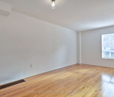 Townhouse For Lease | W8138970 - Photo 1