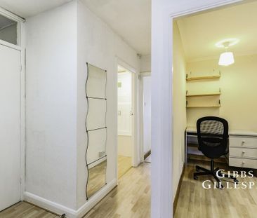 3 bedroom flat to rent - Photo 2