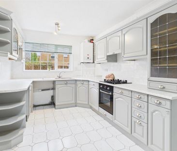 3 bedroom terraced house to rent - Photo 6