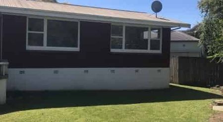 Hukanui School Zoned & Close to Westfield Chartwell! - Photo 4