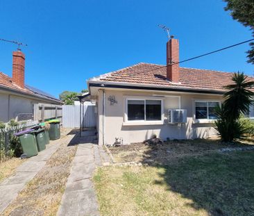 Best Location!! - Photo 6