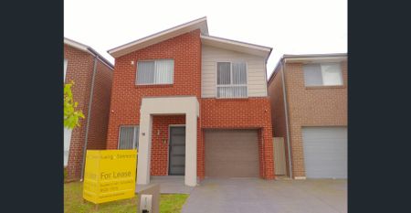 Modern Four Bedroom Home - Photo 2