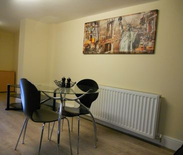 1 Bed Flat, Wilbraham Road, M14 - Photo 4