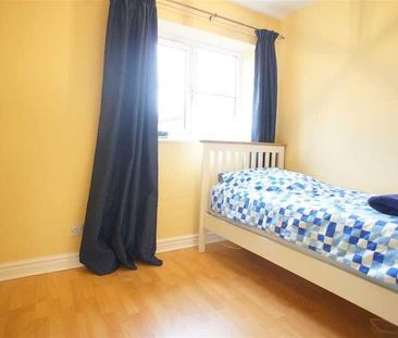 Churchwood View, Lymm, WA13 - Photo 3