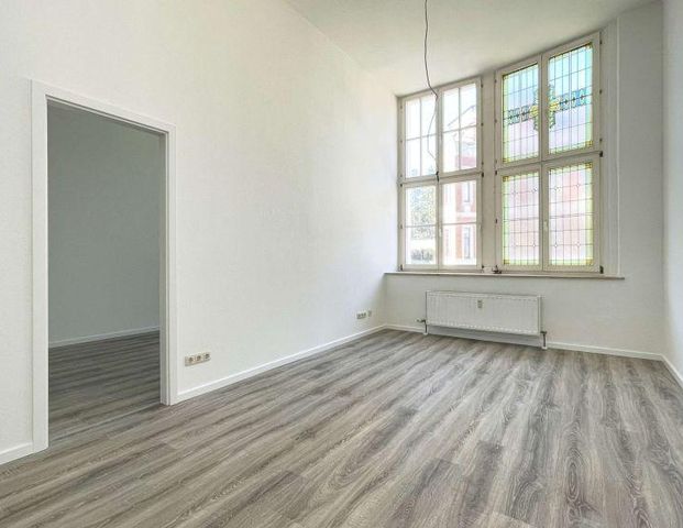 Stilvoll modernisierte 2-Raum-Wohnung mit Aufzug - Photo 1