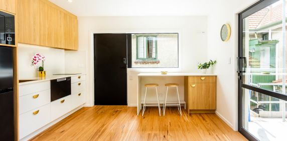 Manor Magic - Photo 2