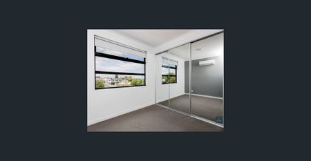 Stylish, Low-Maintenance Living! - Photo 3