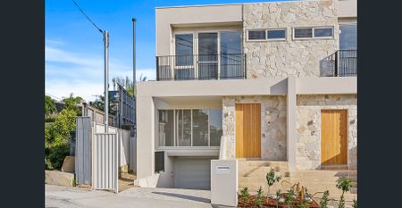 Brand New, Designer Luxury 3-4 Bedroom, 3 Bathroom, 2 Car Basement Parking, Sun-Kissed Family Home, Conveniently Located in a Dress Circle Location - Photo 4