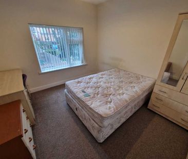 4 Bed Student Accommodation - Photo 5