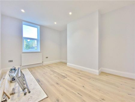 2 bedroom maisonette to rent - Photo 2