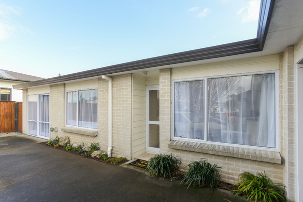 Woodstock Avenue, Mayfair - Photo 1