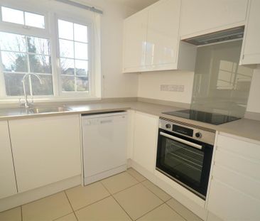 Oxford Court, Ashley Road, KT18 5BQ - Photo 2