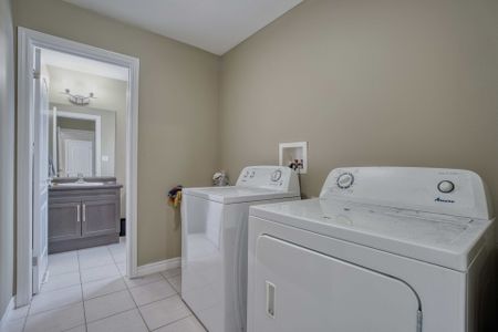 For Lease - 1114 Oakcrossing Road, London North, Ontario - Photo 4