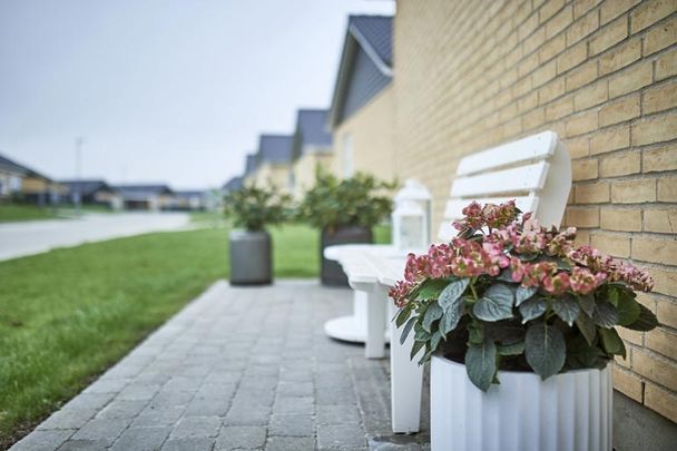 Skønt 4-værelses fritliggende hus i eftertragtet kvarter. - Photo 1