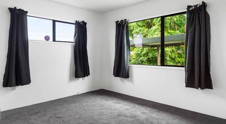 Recently renovated! - Photo 3
