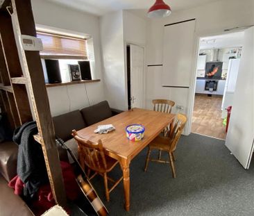 6 bedroom house to rent - Photo 4