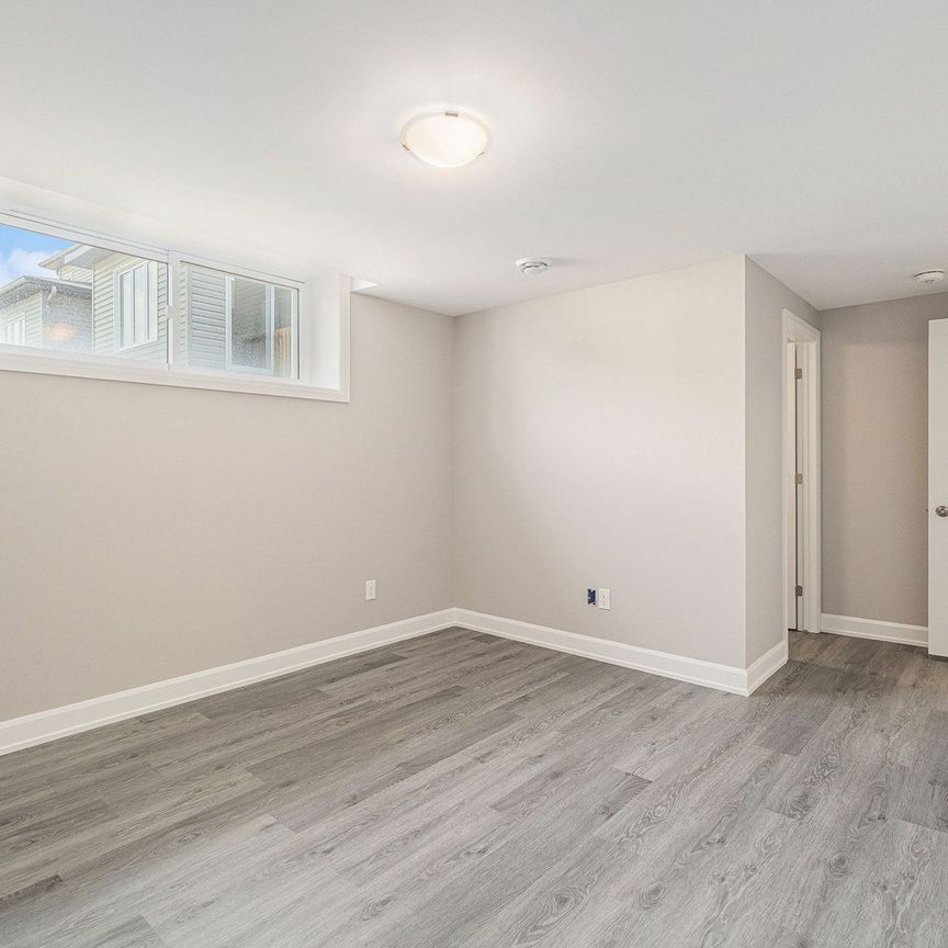 For Lease - 1216 MONTBLANC Crescent Unit# A, Russell, Ontario - Photo 1