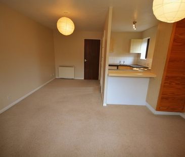 1 bed flat to rent in Buckland Road, Maidstone, ME16 - Photo 1