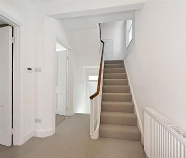 2 bedroom maisonette to rent - Photo 3