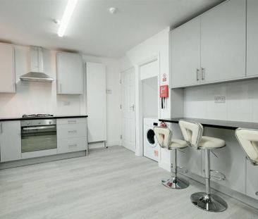 House share to rent - Photo 3