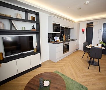 Apt 0202, Live Oasis Eastgate - Photo 2