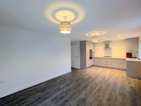 2 bedroom apartment to rent - Photo 2