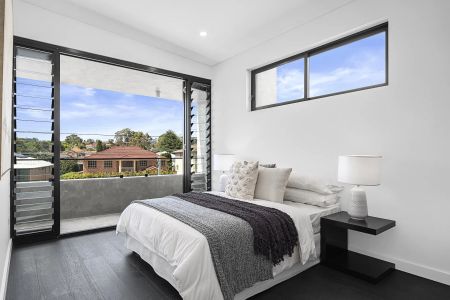 Near New Architecturally Designed Duplex Offering Unparalleled Level of Luxury - Photo 4