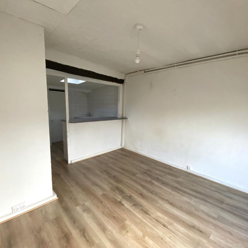 Location Appartement 1 pièce 17m² - Photo 1