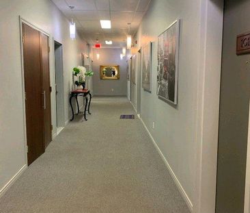 beau grand 4 1/2 - Photo 3