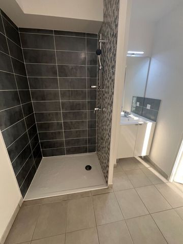 Location Appartement 1 pièce 32m² CASTANET TOLOSAN 31320 - Photo 2