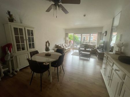 Appartement 2 chambres, terrasse, balcon, garage et cave - Photo 2