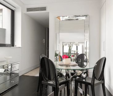Sleek urban living in Potts Point's acclaimed `The Hampton' - Photo 3