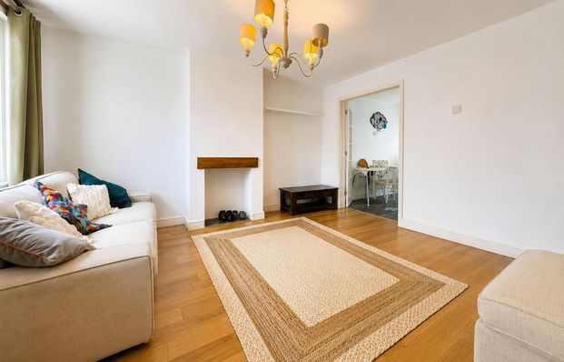 3 bedroom detached house to rent - Photo 1